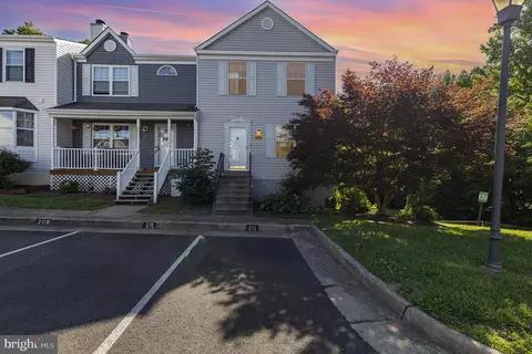 211 Westminster Ln #119, Stafford, VA 22556