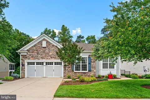 70 Battery Point Dr, Fredericksburg, VA 22406