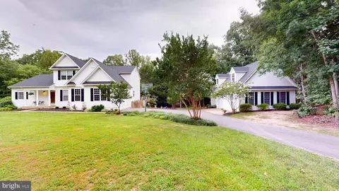 32 Misty Creek Ln, Fredericksburg, VA 22406