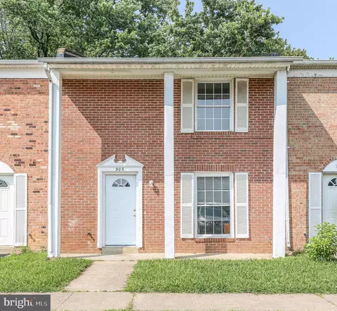 903 Bellows Ave, Fredericksburg, VA 22405