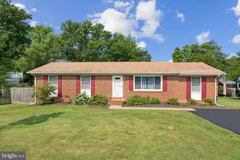 432 Lexington Ct, Fredericksburg, VA 22405