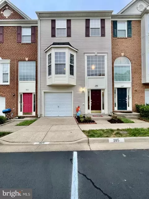 205 Langley Ct, Stafford, VA 22554