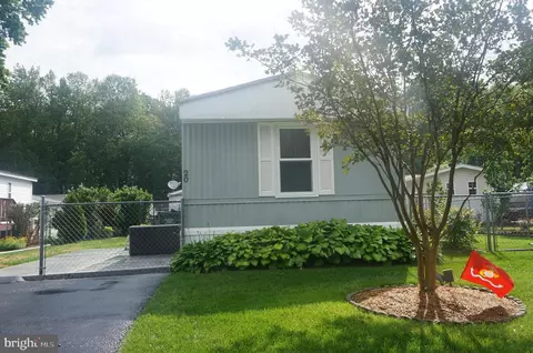 20 Maryanne Ave, Stafford, VA 22554