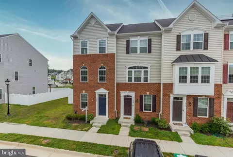 522 River Crest Way, Fredericksburg, VA 22405