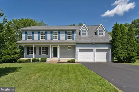 27 Brown Cir, Fredericksburg, VA 22405