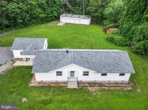 4 River Ridge Ln, Fredericksburg, VA 22406