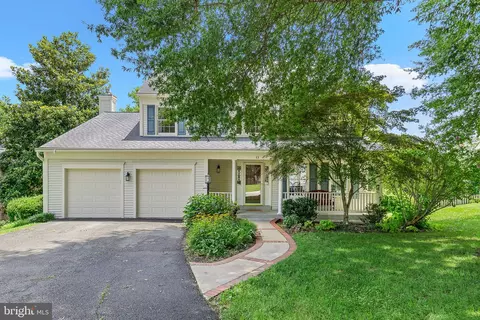 33 Westbrook Ln, Stafford, VA 22554