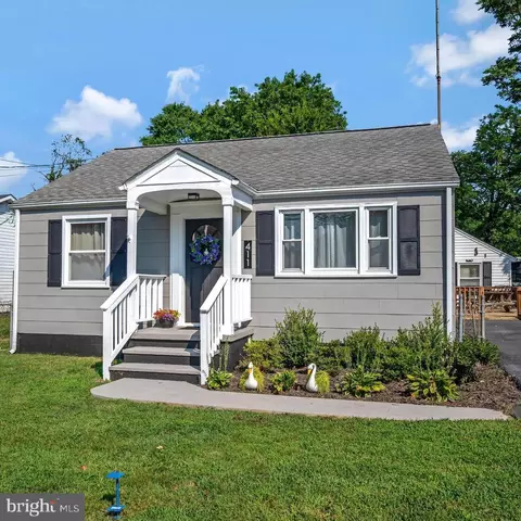 411 Pratt St, Fredericksburg, VA 22405