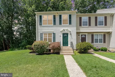 8 Tall Oaks Ct, Stafford, VA 22556