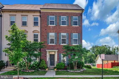 829 Basswood Dr, Stafford, VA 22554