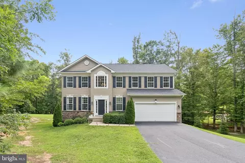 34 Serene Hills Dr, Fredericksburg, VA 22406