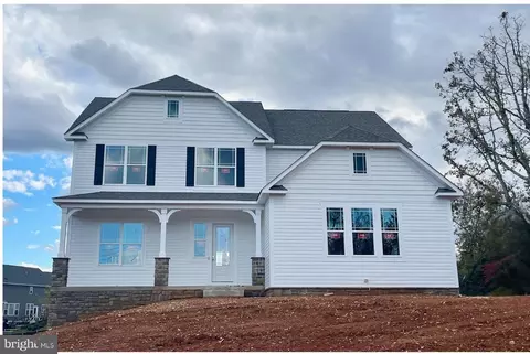 3 Strawberry Ln, Fredericksburg, VA 22405