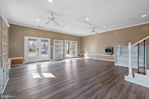Living - 24 Ruby Dr, Stafford, VA 22556 photo 4 of 7