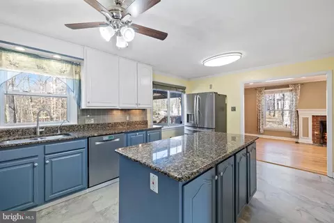 Kitchen - 24 Ruby Dr, Stafford, VA 22556 photo 3 of 4