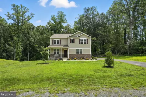 1210 Decatur Rd, Stafford, VA 22554