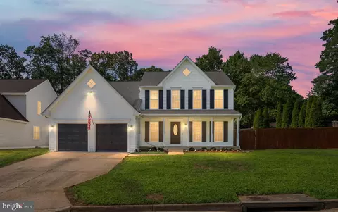 2 Saint Roberts Dr, Stafford, VA 22556