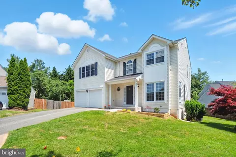 8 Carissa Ct, Stafford, VA 22554