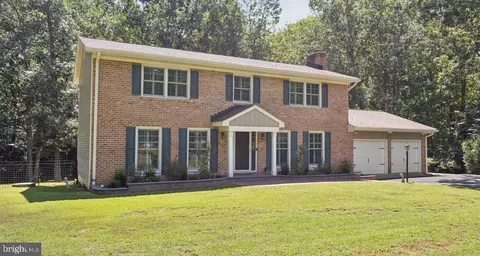 121 Autumn Dr, Stafford, VA 22556