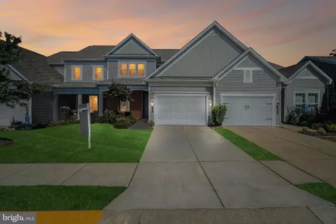 199 Long Point Dr, Fredericksburg, VA 22406
