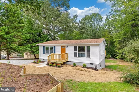 9 Doyle Pl, Stafford, VA 22554