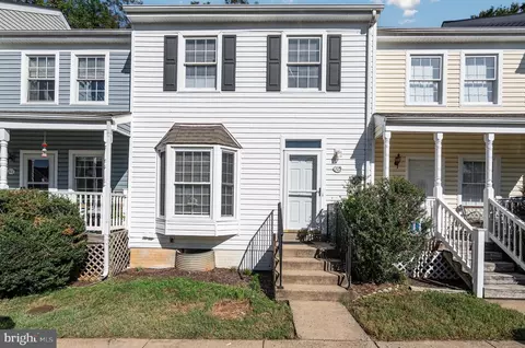 205 Powhatan Ct #100, Stafford, VA 22556