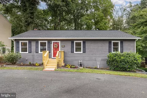 2149 Aquia Dr, Stafford, VA 22554