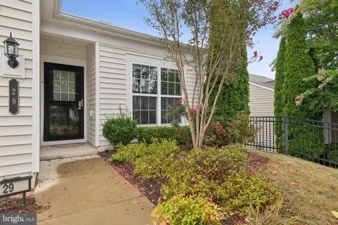 29 Ludington Ln, Fredericksburg, VA 22406