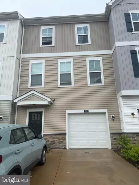 602 Cherryview Dr, Fredericksburg, VA 22405