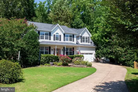 12 Pin Oak Ct, Stafford, VA 22554