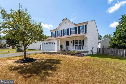6 Saint Jacquelyns Ct, Stafford, VA 22556