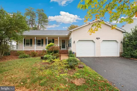 83 Melanie Hollow Ln, Fredericksburg, VA 22405