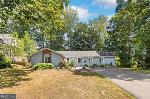 1229 Aquia Dr, Stafford, VA 22554