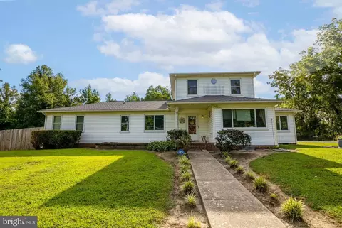 1352 Brooke Rd, Fredericksburg, VA 22405