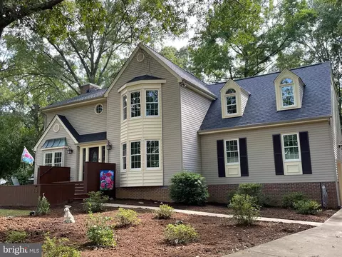 15 Clarion Dr, Fredericksburg, VA 22405