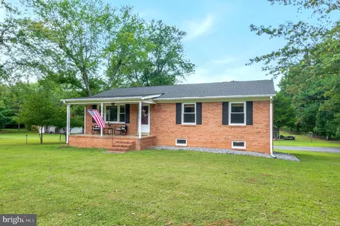 204 Richards Ferry Rd, Fredericksburg, VA 22406