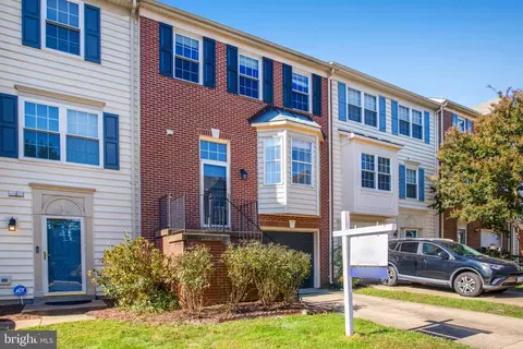 412 W Park Dr, Stafford, VA 22554