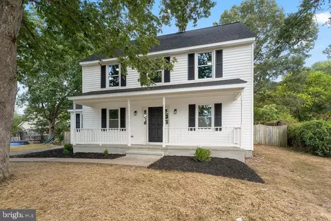 936 Ficklen Rd, Fredericksburg, VA 22405