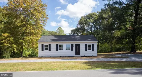 597 Ramoth Church Rd, Fredericksburg, VA 22406