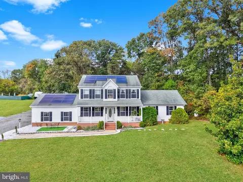 1317 Brooke Rd, Fredericksburg, VA 22405