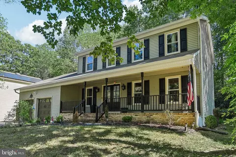 1123 Columbus Dr, Stafford, VA 22554
