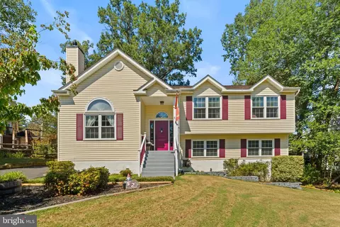 52 Melanie Hollow Ln, Fredericksburg, VA 22405