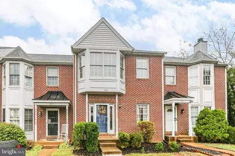309 Braemar Pl, Fredericksburg, VA 22405