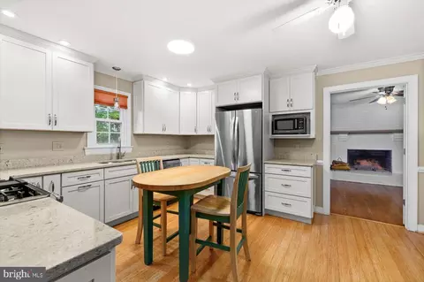 101 Cleremont Dr, Fredericksburg, VA 22405