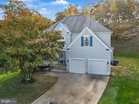 10 Revere Ct, Stafford, VA 22554