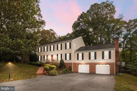 616 Winterberry Dr, Fredericksburg, VA 22405