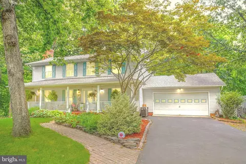 50 Hamlin Dr, Fredericksburg, VA 22405