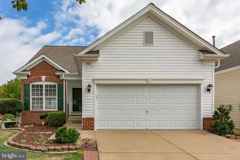 304 Bridgewater Cir, Fredericksburg, VA 22406