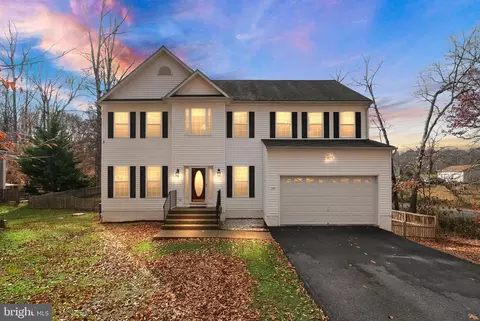 100 Brookewood Dr, Fredericksburg, VA 22405
