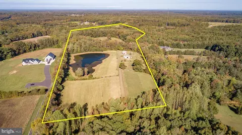 271 Poplar Rd, Fredericksburg, VA 22406