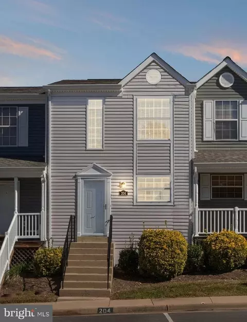 204 Westminster Ln, Stafford, VA 22556